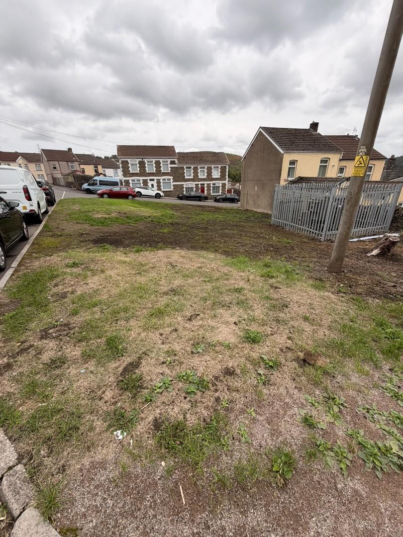 Approx 361.67m2 plot of land, Lock Street, Abercynon, Mountain Ash, CF45 4UH